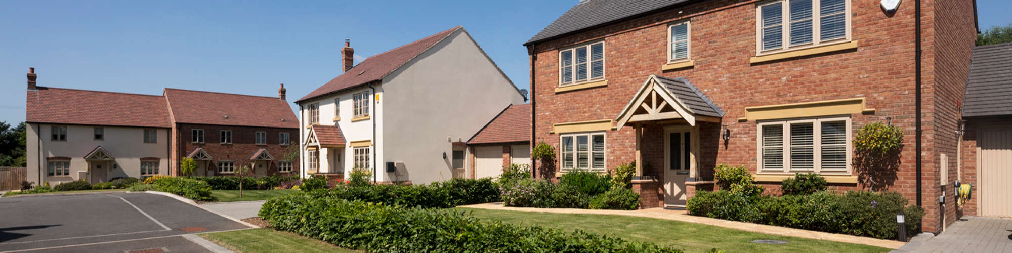 Linfoot Country Homes - Upmarket House Building